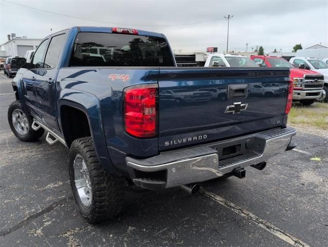 Photo of 2016 Deep Ocean Blue Metallic Chevrolet Silverado 1500