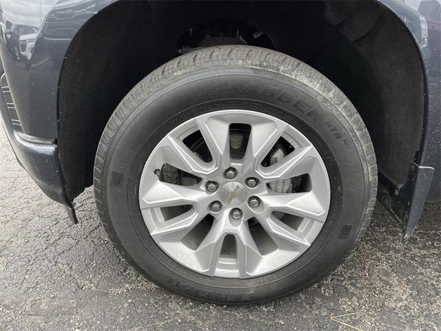 Photo of 2021 Shadow Gray Metallic Chevrolet Silverado 1500