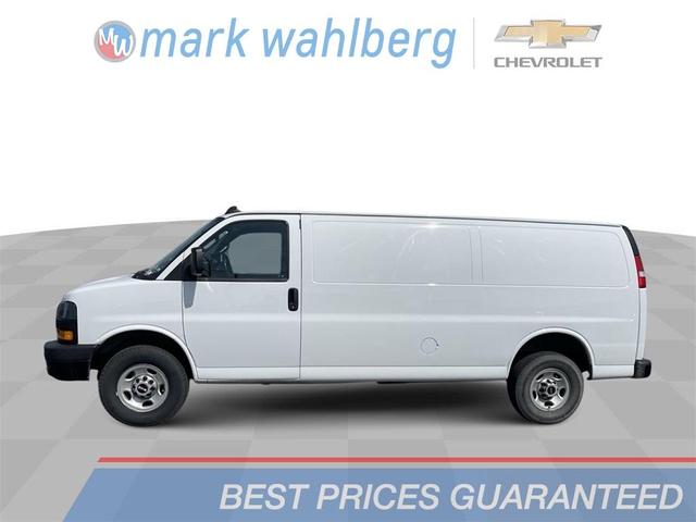 2023 GMC Savana 2500