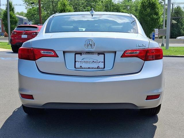 Photo of 2015 Silver Moon Metallic Acura ILX