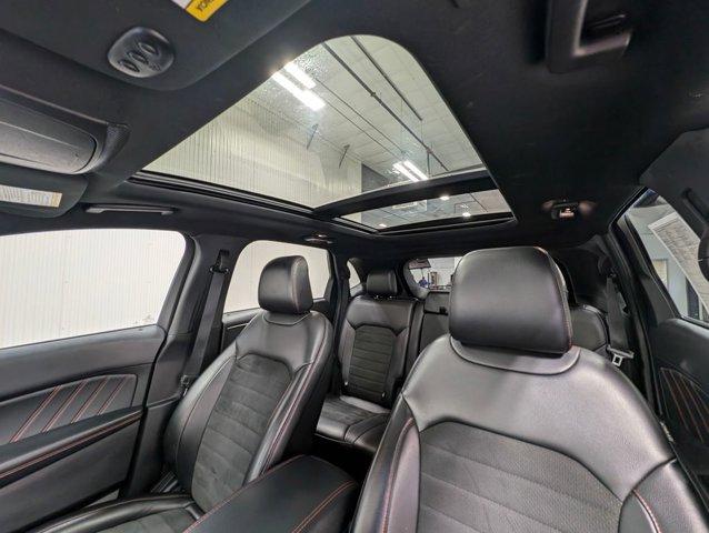 Photo of 2020 MAGNETIC METALLIC Ford Edge