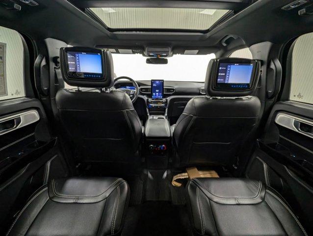 Photo of 2022 STAR WHITE MET TRI-COAT Ford Explorer