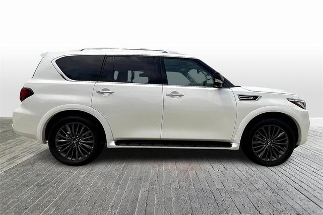 Photo of 2023 Moonstone White INFINITI QX80