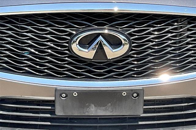 Photo of 2018 Graphite Shadow INFINITI QX30