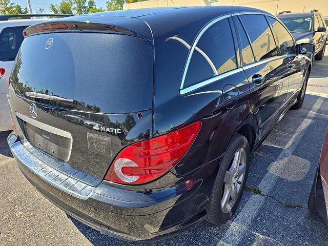 Photo of 2010 Black Mercedes-Benz R-Class