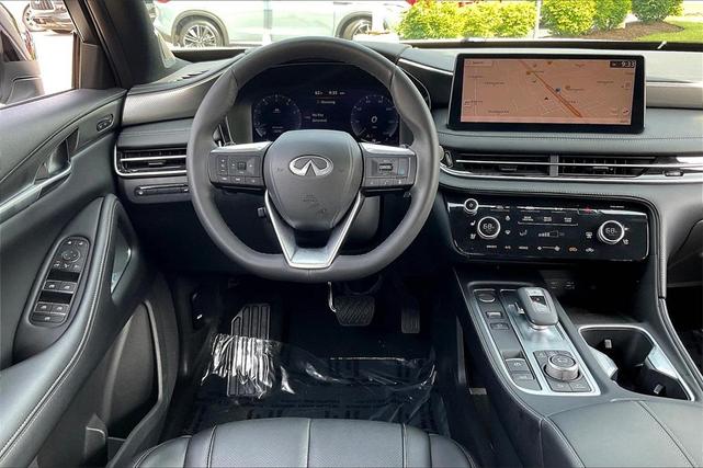 Photo of 2025 Majestic White INFINITI QX60
