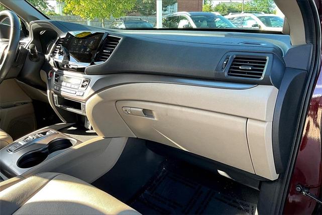 Photo of 2021 Deep Scarlet Pearl Honda Pilot