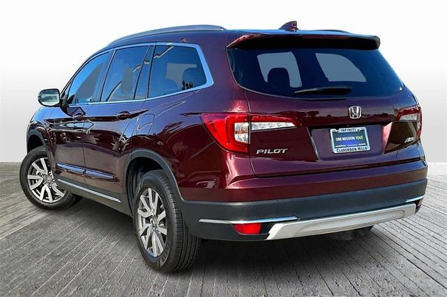Photo of 2021 Deep Scarlet Pearl Honda Pilot