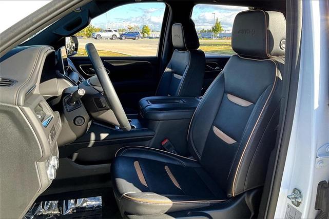 Photo of 2023 Summit White GMC Yukon