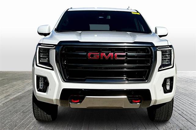 Photo of 2023 Summit White GMC Yukon