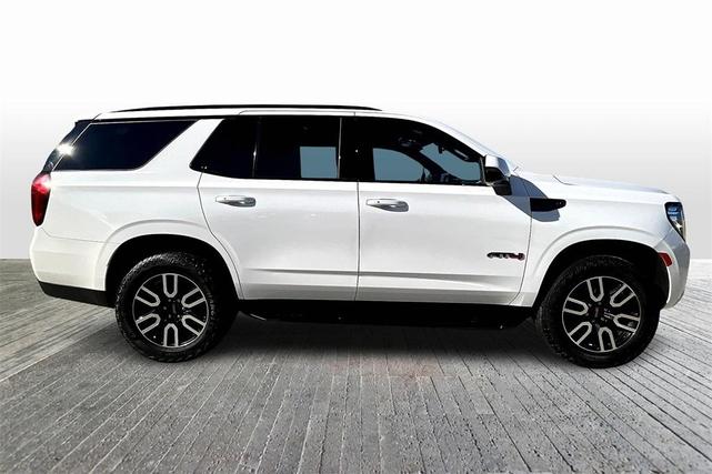 Photo of 2023 Summit White GMC Yukon