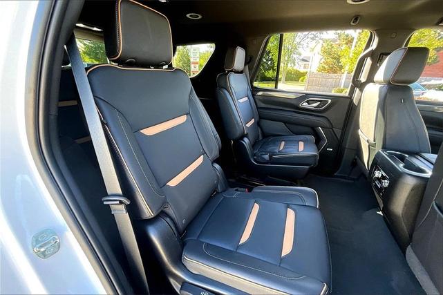 Photo of 2023 Summit White GMC Yukon
