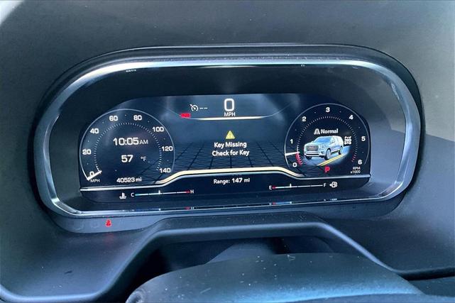 Photo of 2023 Summit White GMC Yukon