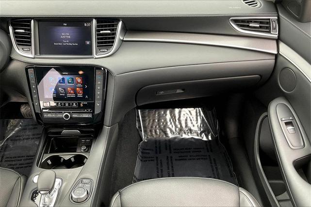 Photo of 2022 Majestic White INFINITI QX50