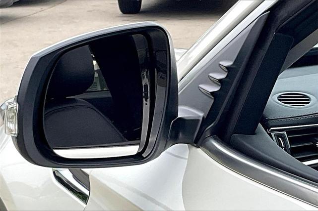 Photo of 2022 Majestic White INFINITI QX50