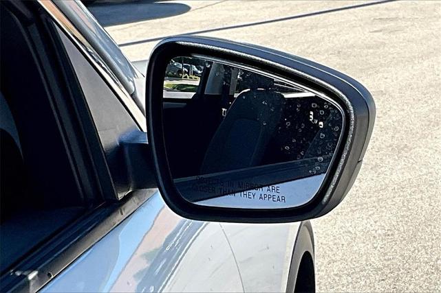Photo of 2022 Star White Ford Escape