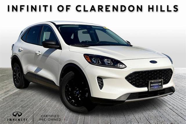 Photo of 2022 Star White Ford Escape