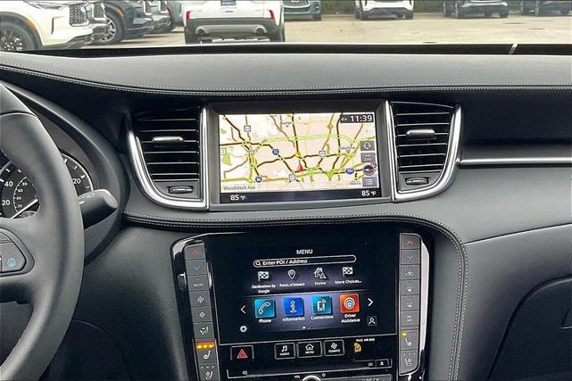 Photo of 2025 Radiant White INFINITI QX55