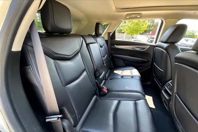 Photo of 2017 Silver Coast Metallic Cadillac XT5