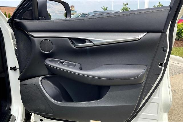 Photo of 2022 Majestic White INFINITI QX50