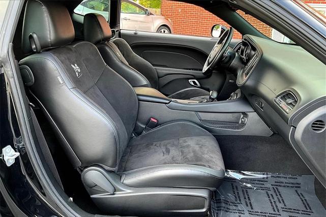Photo of 2023 Pitch Black Clearcoat Dodge Challenger
