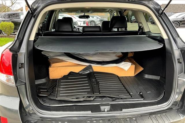Photo of 2012 Graphite Gray Metallic Subaru Outback