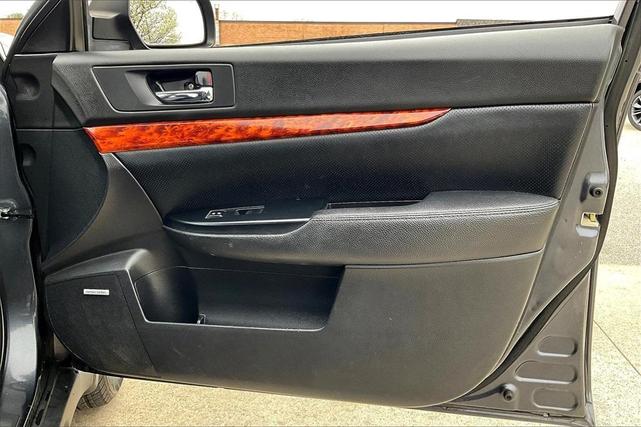 Photo of 2012 Graphite Gray Metallic Subaru Outback