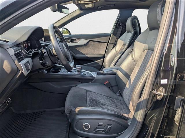 Photo of 2018 Mythos Black Metallic Audi S4