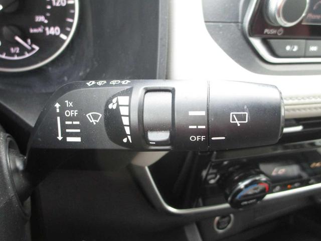 Photo of 2021 Pearl White Tricoat Nissan Rogue