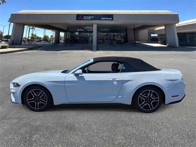 Photo of 2022 Oxford White Ford Mustang