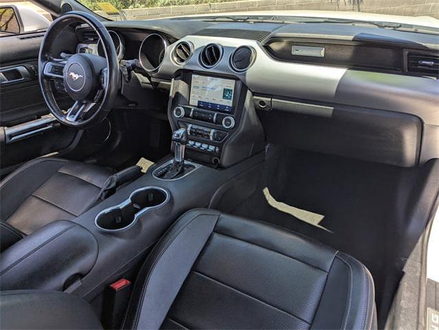 Photo of 2022 Oxford White Ford Mustang