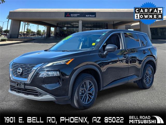 Photo of 2023 Super Black Nissan Rogue