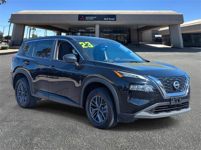 Photo of 2023 Super Black Nissan Rogue