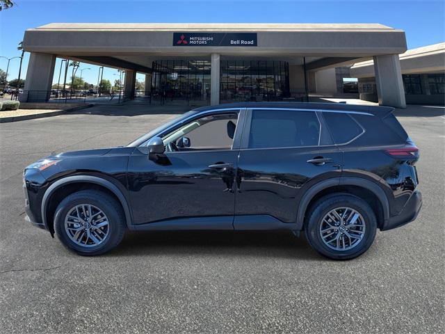 Photo of 2023 Super Black Nissan Rogue