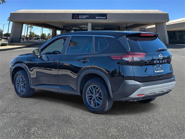 Photo of 2023 Super Black Nissan Rogue