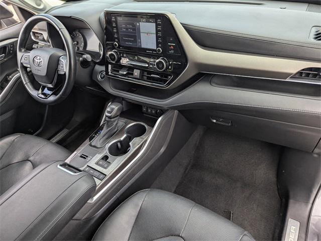 Photo of 2021 Magnetic Gray Metallic Toyota Highlander