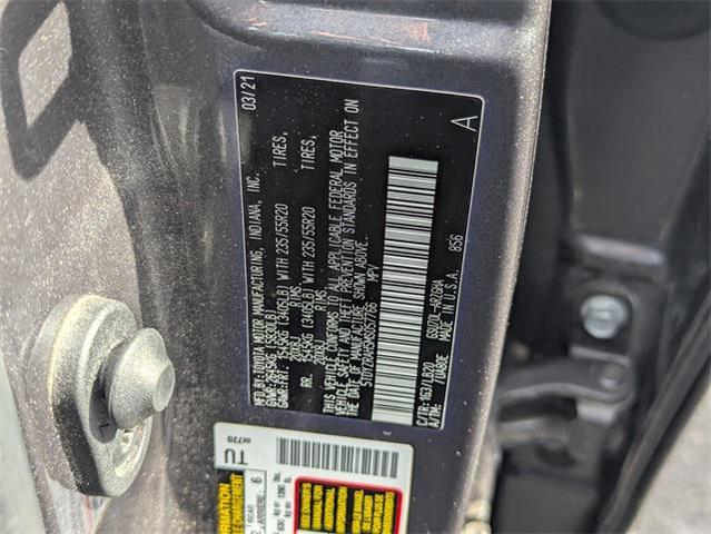 Photo of 2021 Magnetic Gray Metallic Toyota Highlander