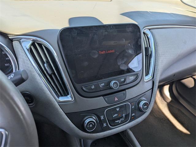 Photo of 2018 Silver Ice Metallic Chevrolet Malibu