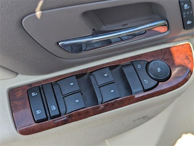 Photo of 2014 Black Chevrolet Suburban