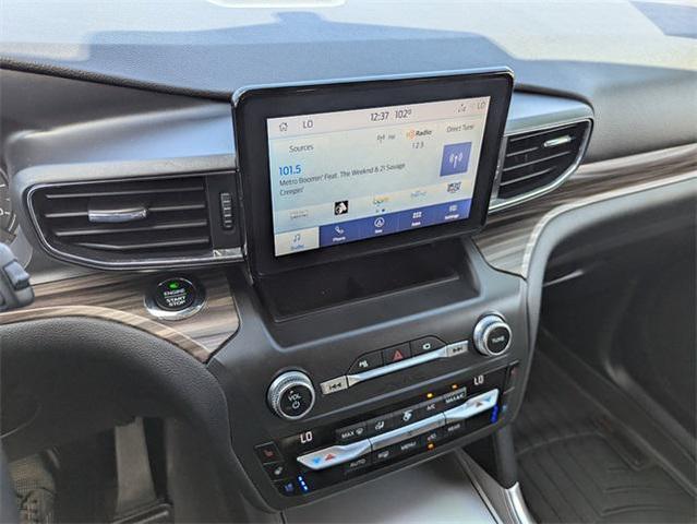 Photo of 2020 Blue Metallic Ford Explorer