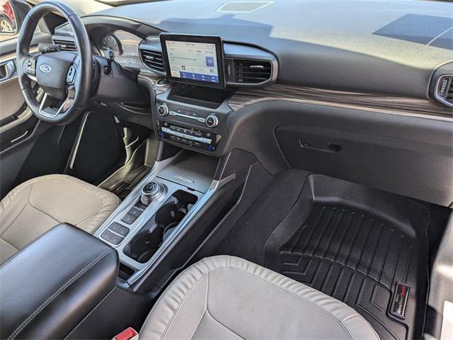Photo of 2020 Blue Metallic Ford Explorer