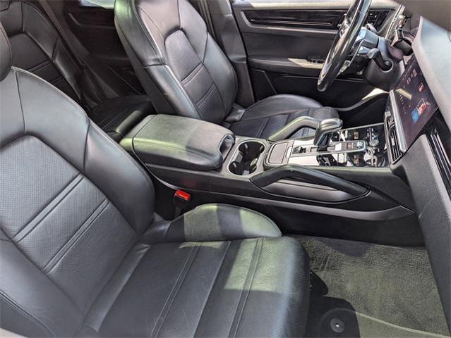 Photo of 2021 Moonlight Blue Metallic Porsche Cayenne