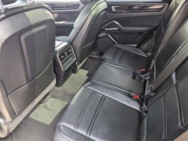 Photo of 2021 Moonlight Blue Metallic Porsche Cayenne
