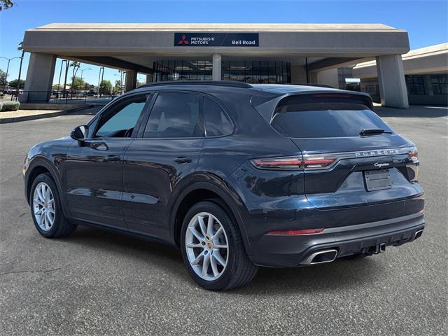Photo of 2021 Moonlight Blue Metallic Porsche Cayenne