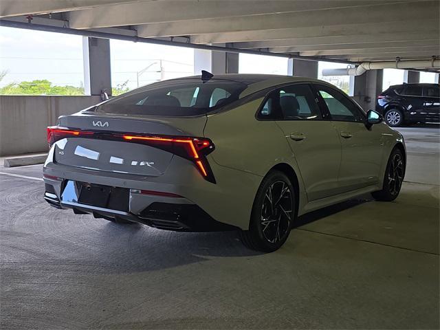Photo of 2025 Wolf Gray Kia K5