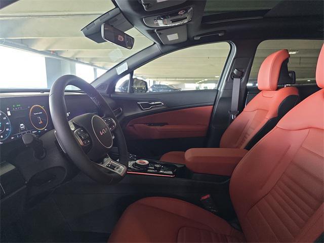 Photo of 2025 Gravity Gray Kia Sportage Hybrid