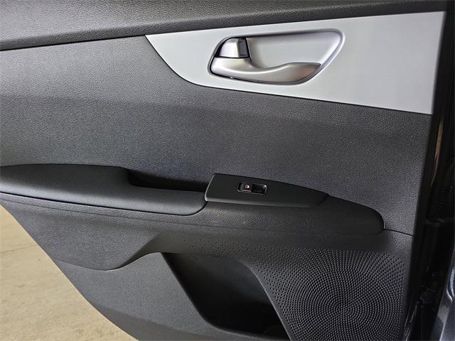 Photo of 2023 Aurora Black Pearl Kia Forte