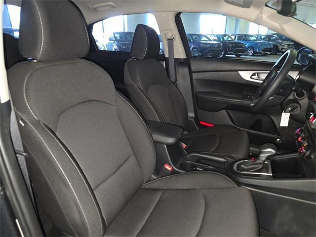 Photo of 2023 Aurora Black Pearl Kia Forte