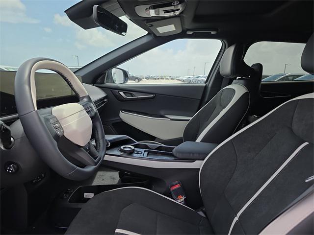 Photo of 2025 Ebony Black Kia EV6