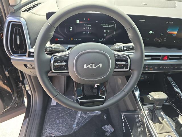Photo of 2025 Ebony Black Kia Sorento